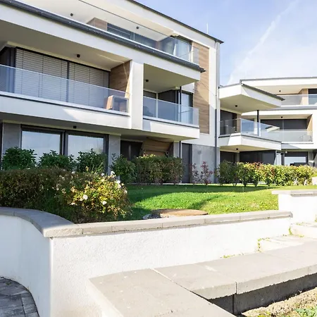 B9 Penthouse Apartamento Alsóörs