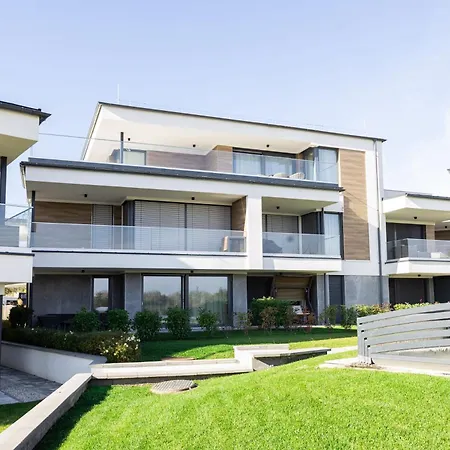 アパート B9 Penthouse Alsóörs