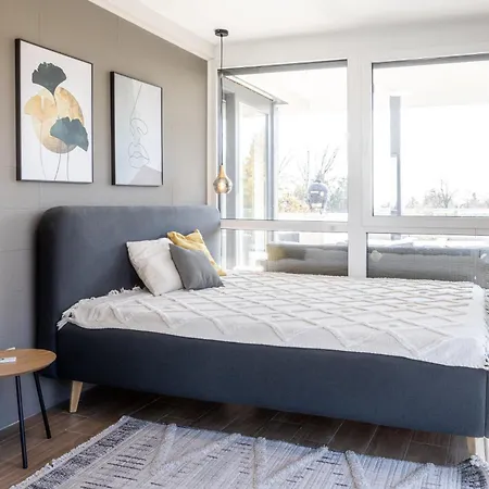 B9 Penthouse *